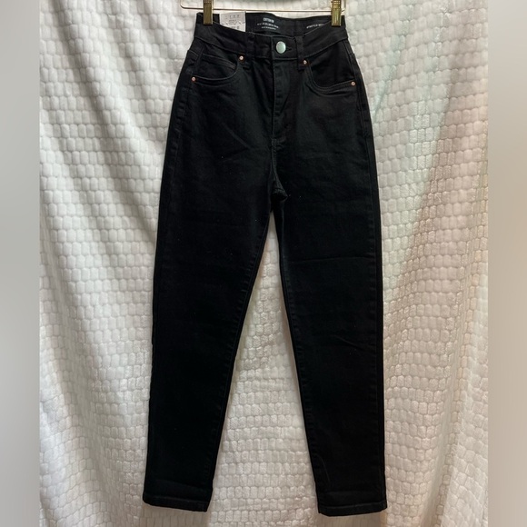 COTTON ON STRETCH MOM JEAN - Picture 16 of 16